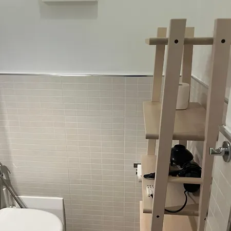 ベッド・アンド・ブレックファスト Annabella 3*